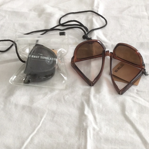๐NWT So Very Cool & Fun Fold Away Unisex Sunglasses / Case Wardrobe Must Have๐ - Picture 4 of 4